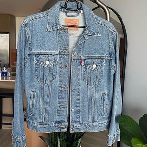 Levi’s 90’s Trucker Jacket